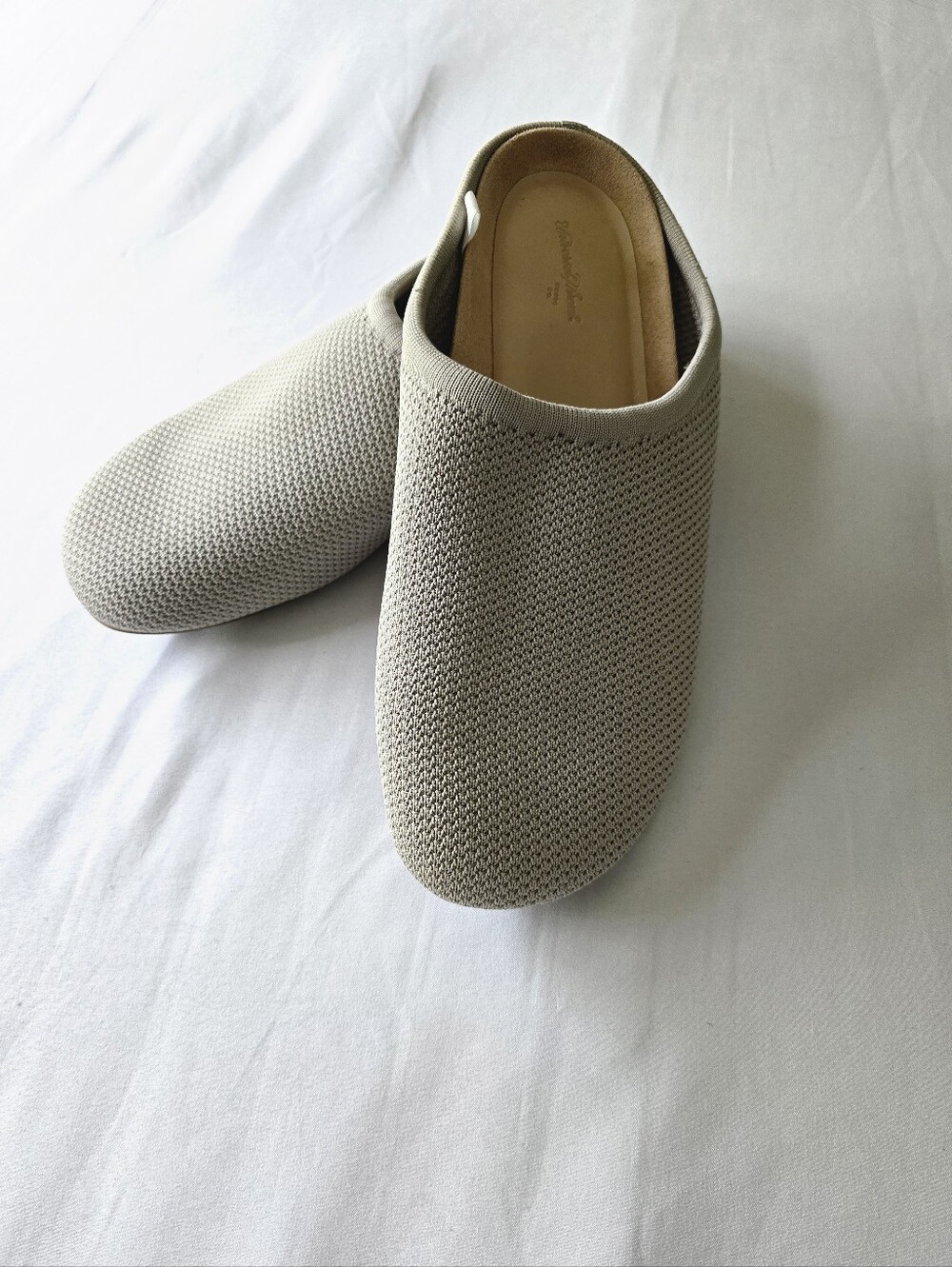 Universal Thread Clogs Size 10 NWOT